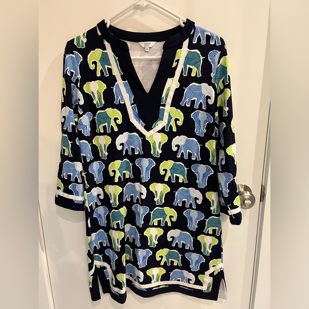 Crown & Ivy Elephant Print Knit Shift Dress